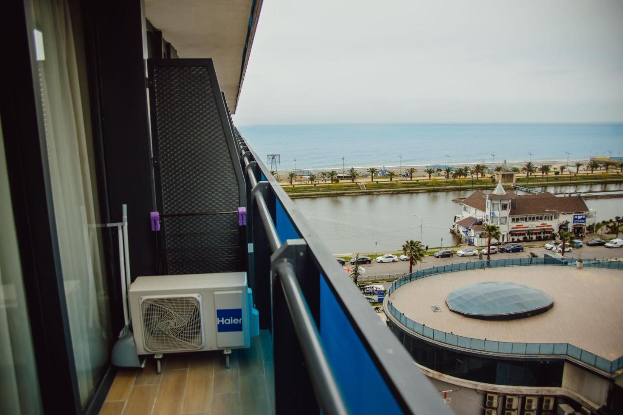 Premium Aparthotel With Sea View Батумі Екстер'єр фото