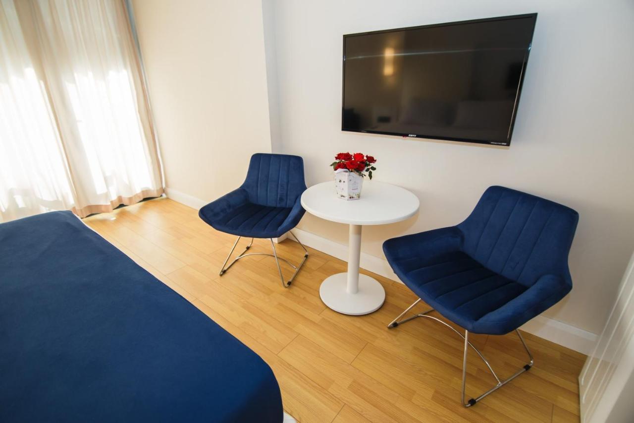 Premium Aparthotel With Sea View Батумі Екстер'єр фото