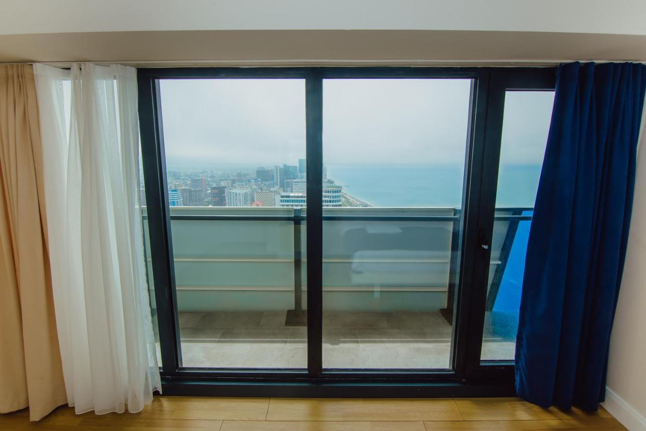 Premium Aparthotel With Sea View Батумі Екстер'єр фото