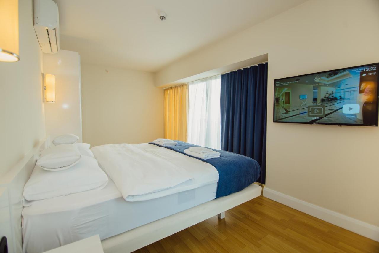 Premium Aparthotel With Sea View Батумі Екстер'єр фото
