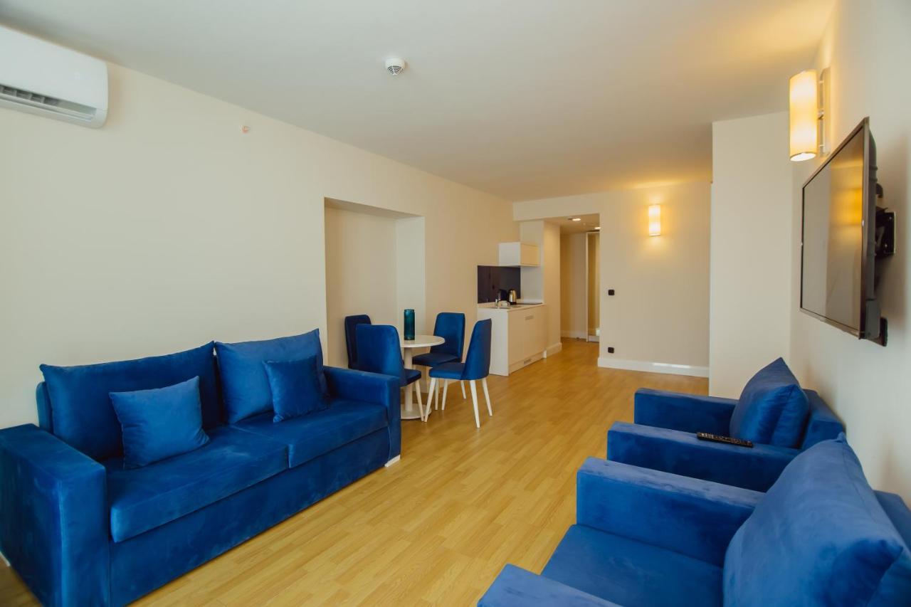 Premium Aparthotel With Sea View Батумі Екстер'єр фото