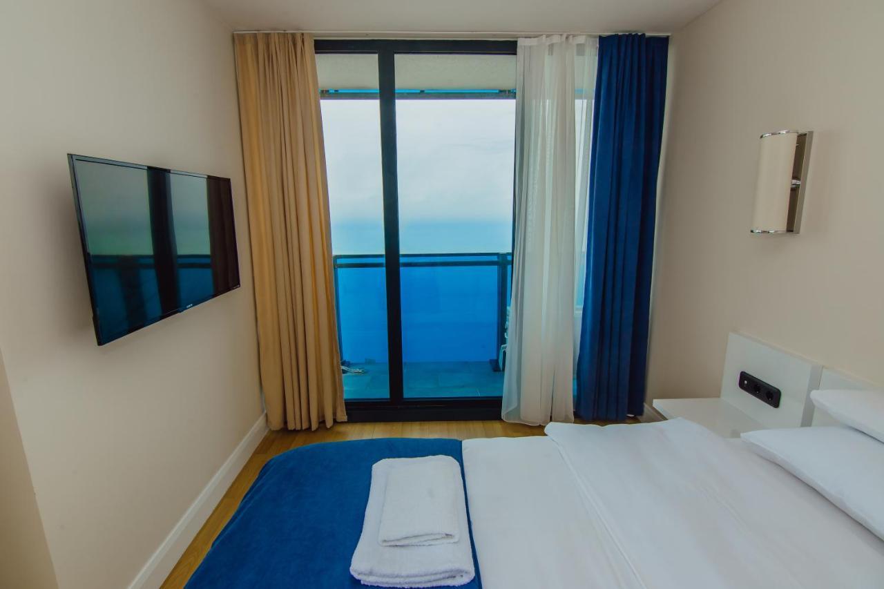 Premium Aparthotel With Sea View Батумі Екстер'єр фото