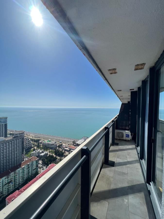 Premium Aparthotel With Sea View Батумі Екстер'єр фото